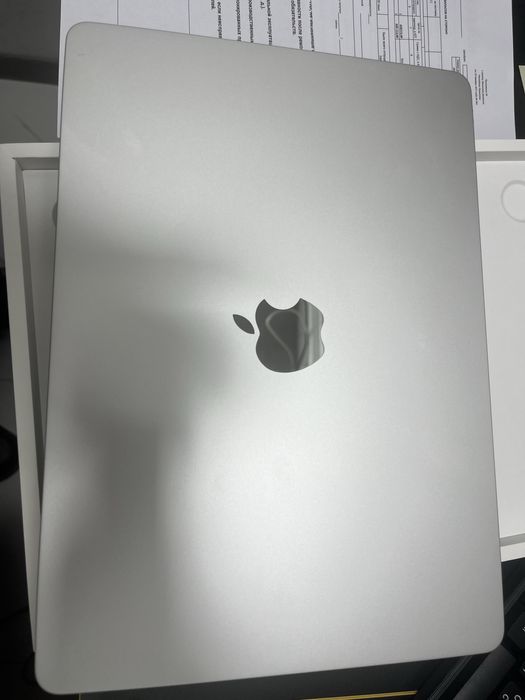 MAC AIR 13 m4 /2025 / ОЗУ 16гб / SSD 256GB