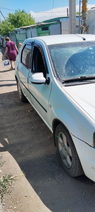 Продам авто Рено Логан 1.