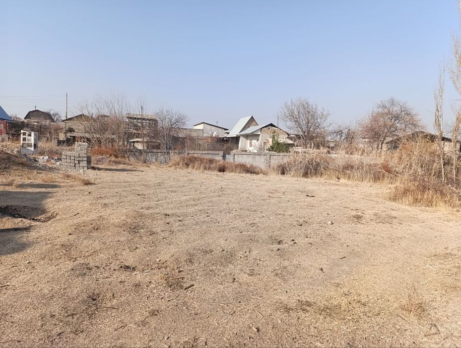 Arzon narxda 6-Sotix Uchastka sotiladi.