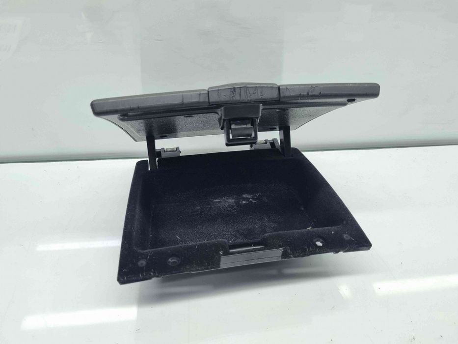 Sertar bord Hyundai Santa Fe 2 (CM) [Fabr 2005-2012] 84745-2B000
