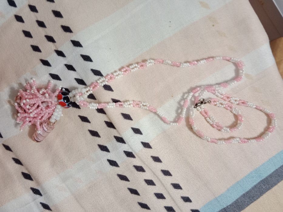 Изделия из бисера, ручная работа