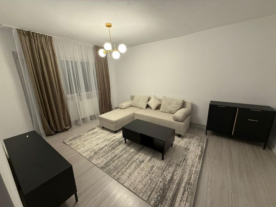 Ap 3 camere, Parc Romanescu  decomandat 64mp