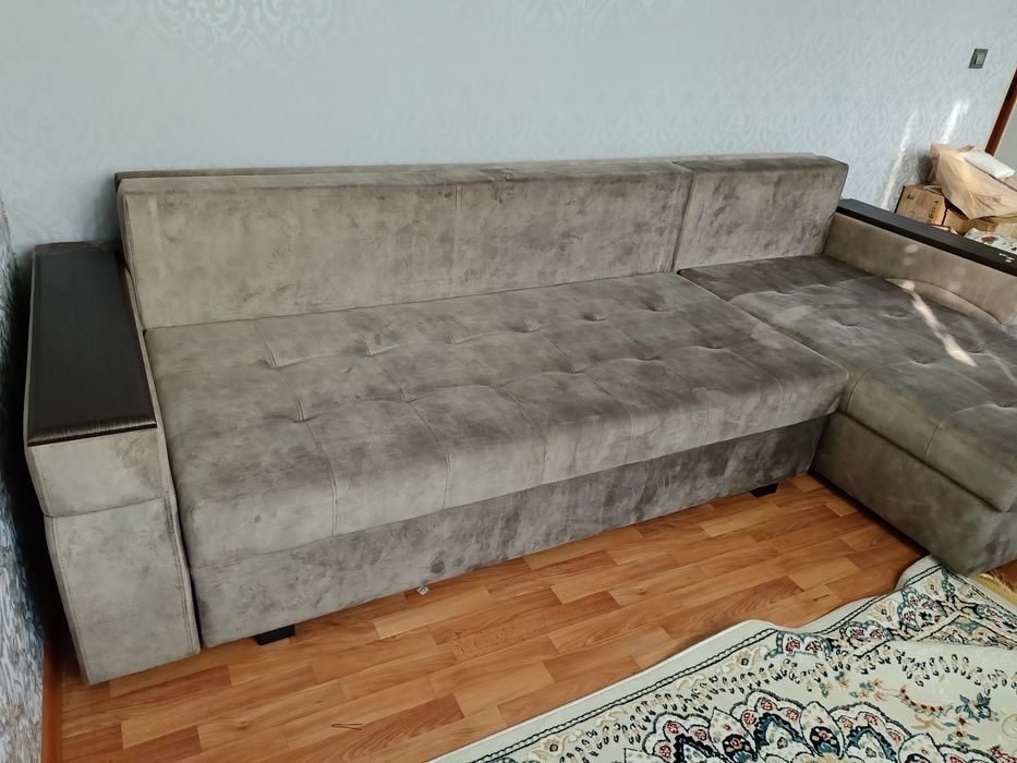 Продам новый диван угловой