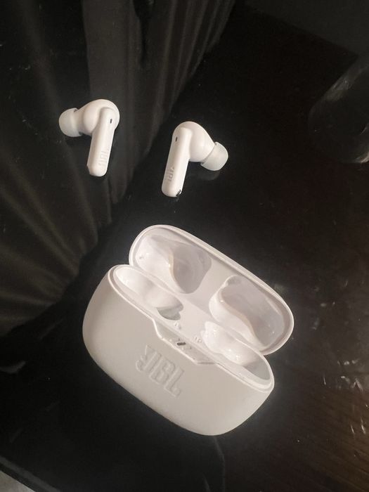 Безжични слушалки JBL