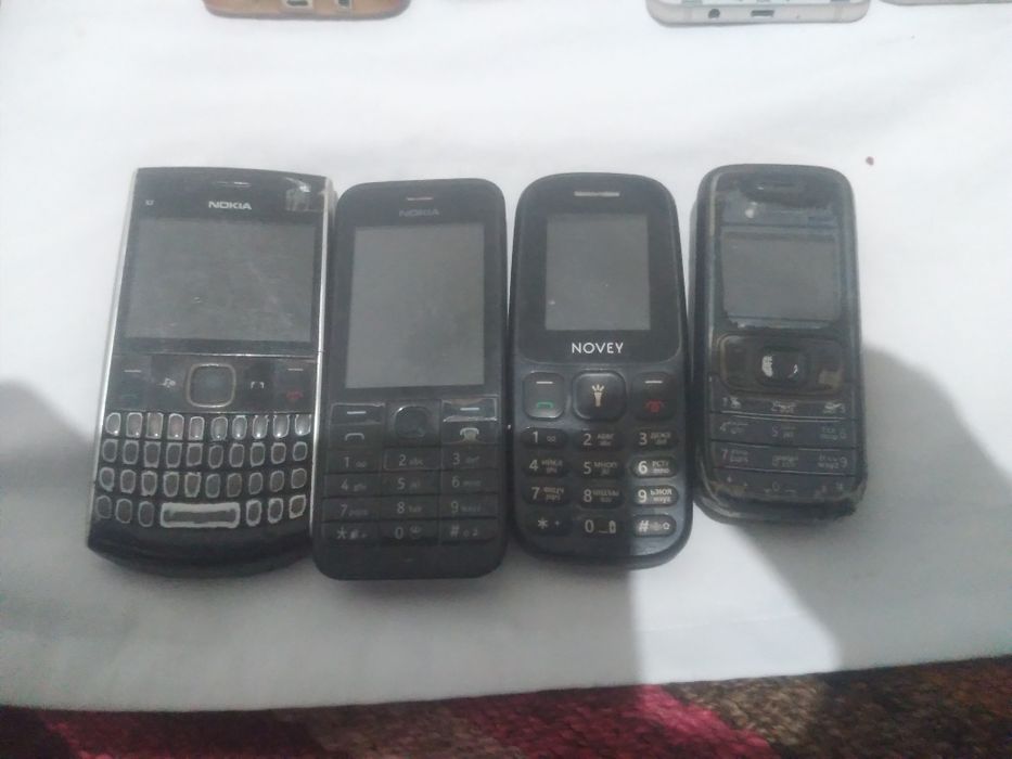 Telefonlar sotiladi optim 83 ta telefon 1 mln 200 ming so'm