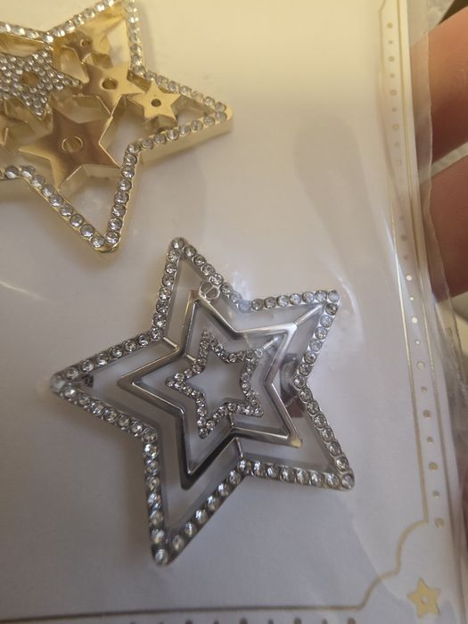 Нови и оригинални  аксесоари  от Диор