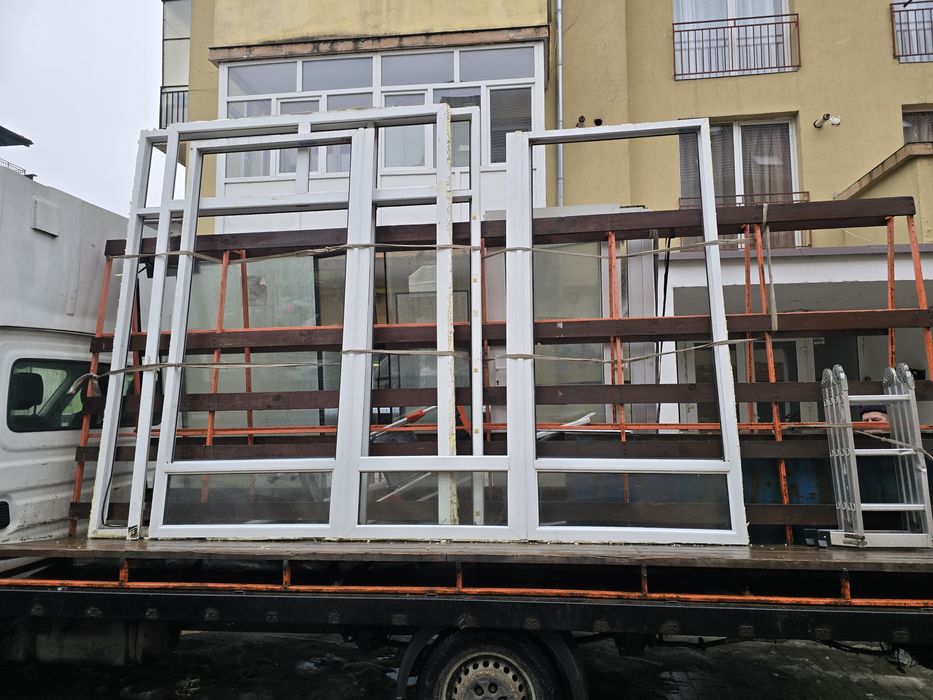 Geam / vitrina termopan cu ușa standard, doua bucati