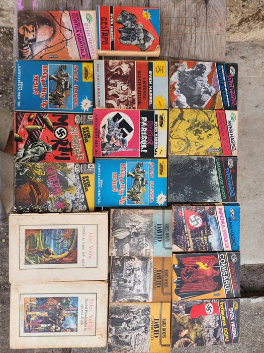 Vand carti literatura