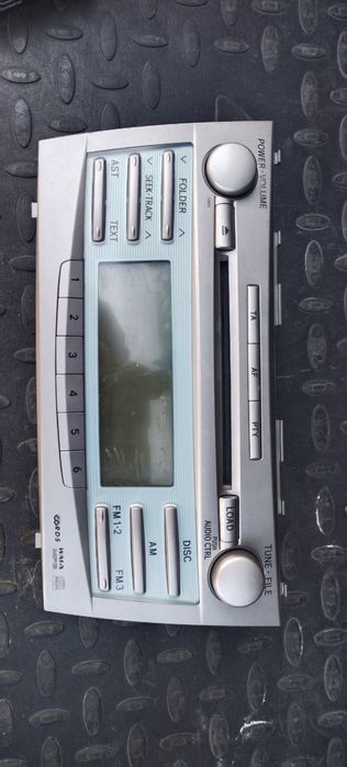 Продам магнитолу