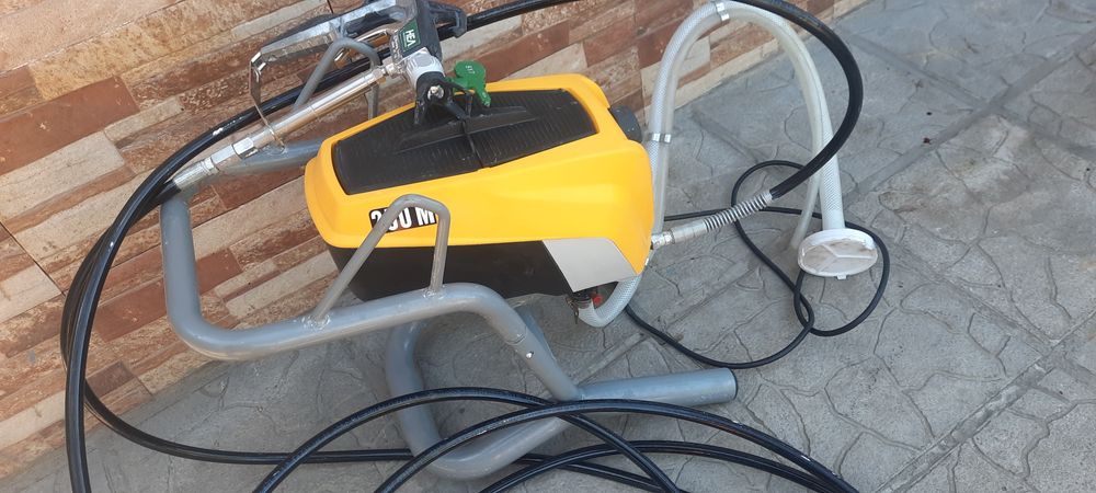 Wagner 250M  Control Бояджийска Машина за Всички Бои Фасаген Латекс Шпакловка Нов Модел