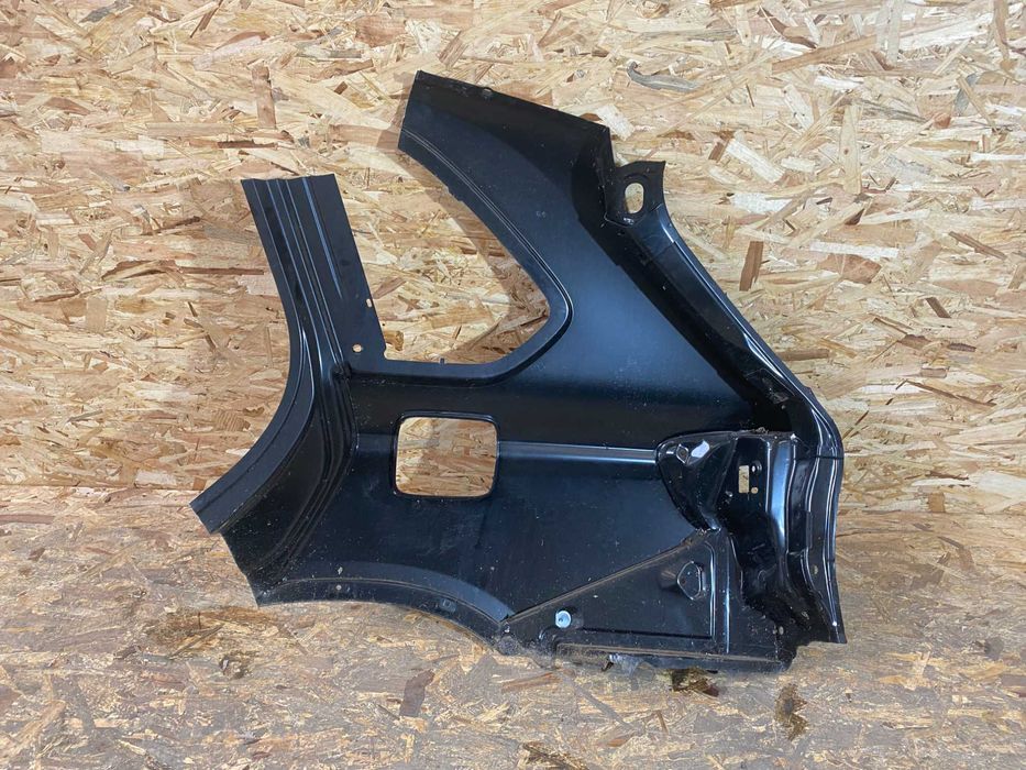 Aripa spate dreapta BMW X5 F15