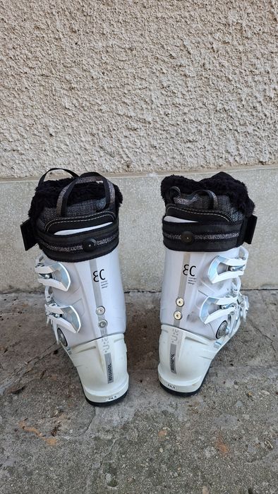 Запазени, дамски ски обувки Rossignol Pure Pro 80. Номер 24,5 / 38.