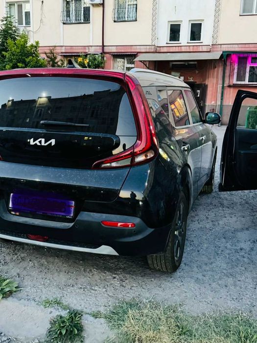 Aqilli Kia Soul mashinasi