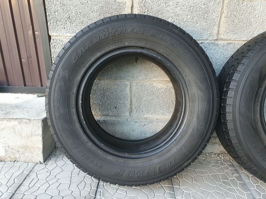 Зимние шины, размер - 225/70 r 16