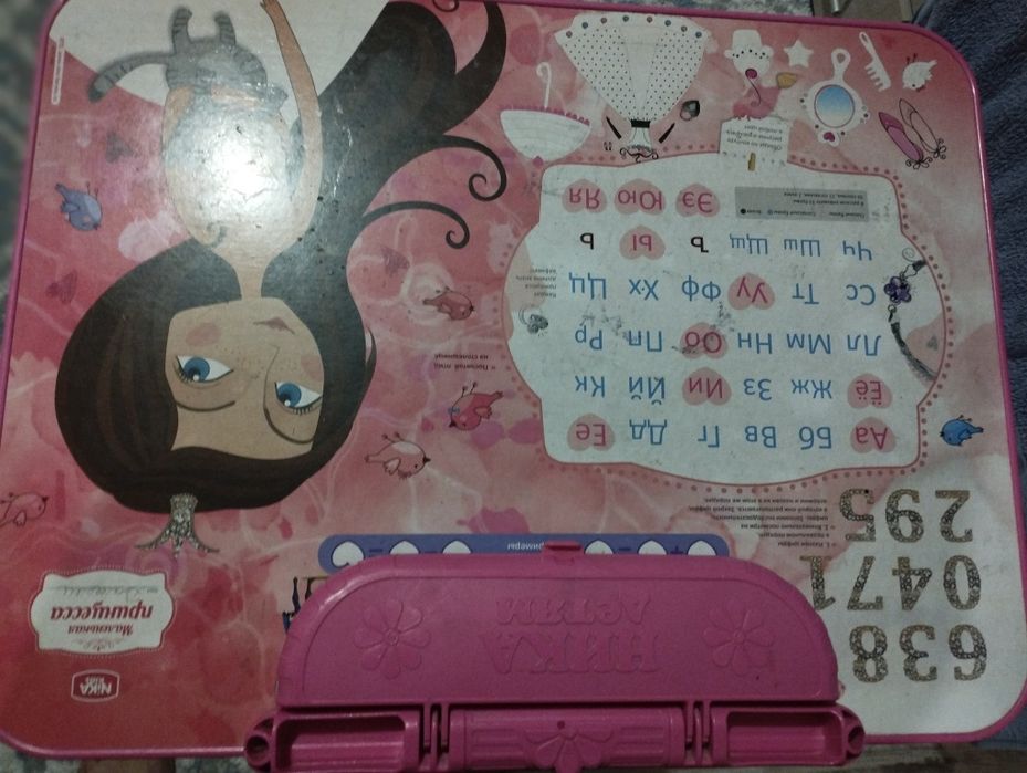 Продается детский стол