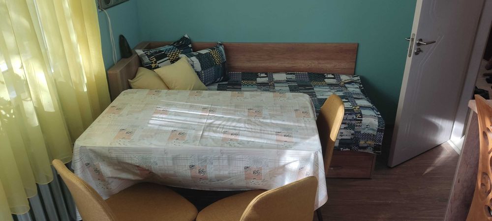 Дава се под наем Тристаен апартамент в Плевен, Широк център - 70 кв.м за 357 € - Снимка #1