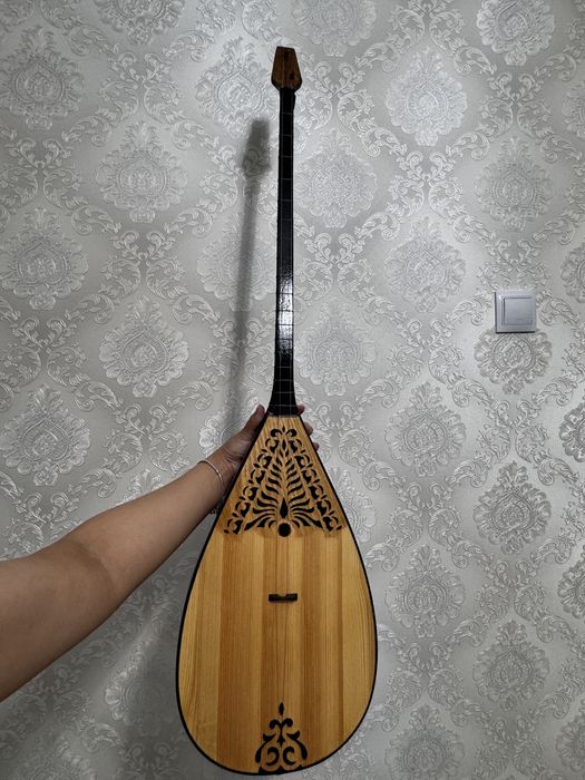 Продам домбыру в идеальном состоянии