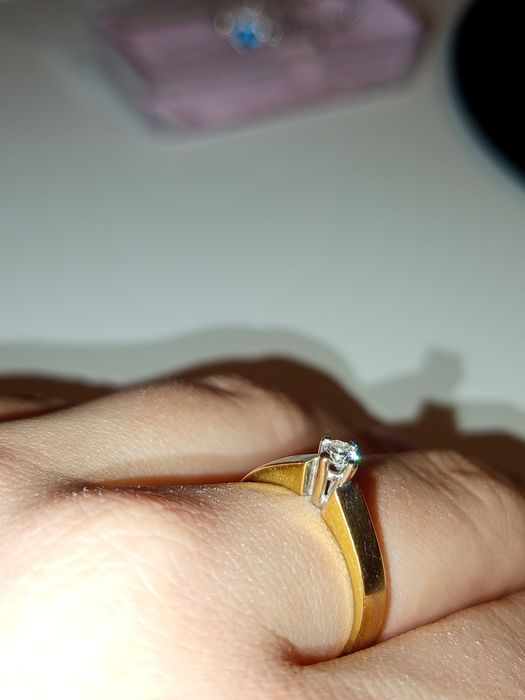 Дамски диамантен златен пръстен