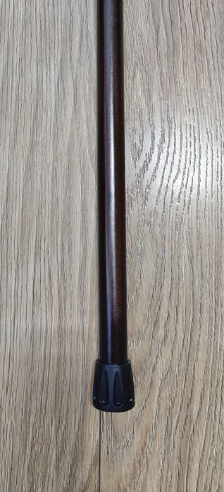 Продам трость из натурального дерева.