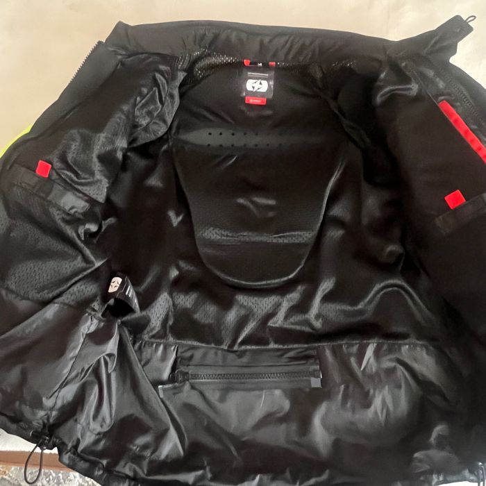 Екипировка мотокрос яке панталон ботуши ризница протектори