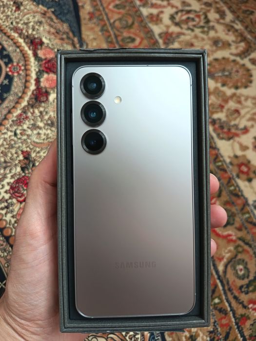 Samsung S25 12GB / 256GB Silver Shadow