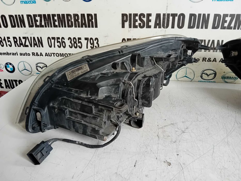 Faruri Far Stanga Dreapta Volvo XC60 Xenon Complete Originale RHD Cod 3076318 30763137 Intacte