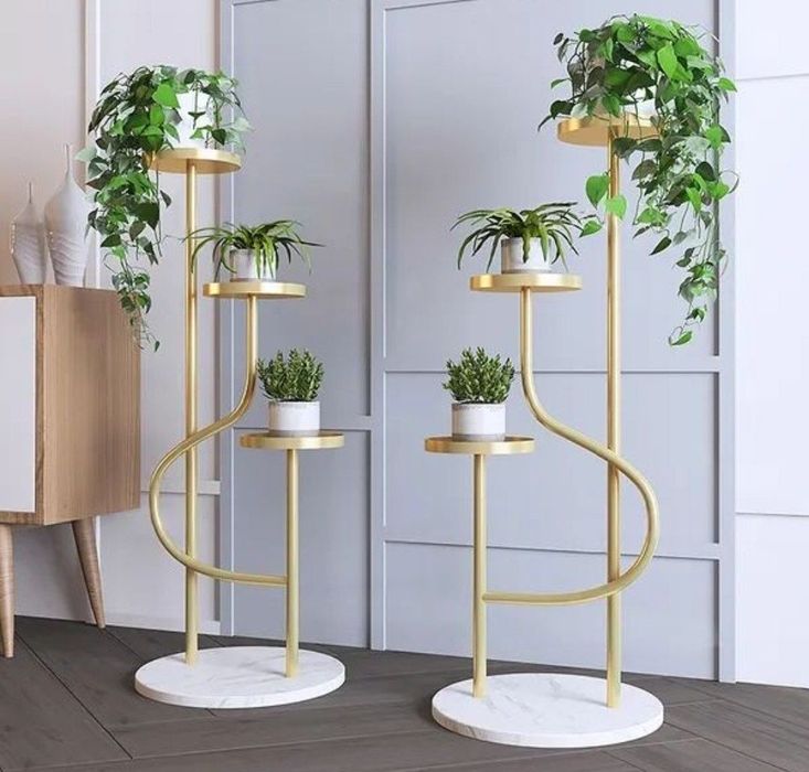 Гул подставкалар сотувда.Стеллаж для цветов.