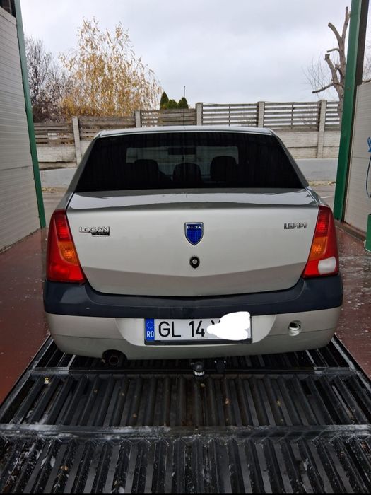 Vând Dacia Logan 1,6