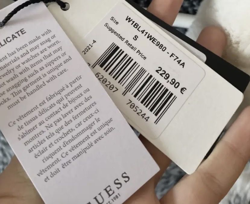 Дамско яке Guess