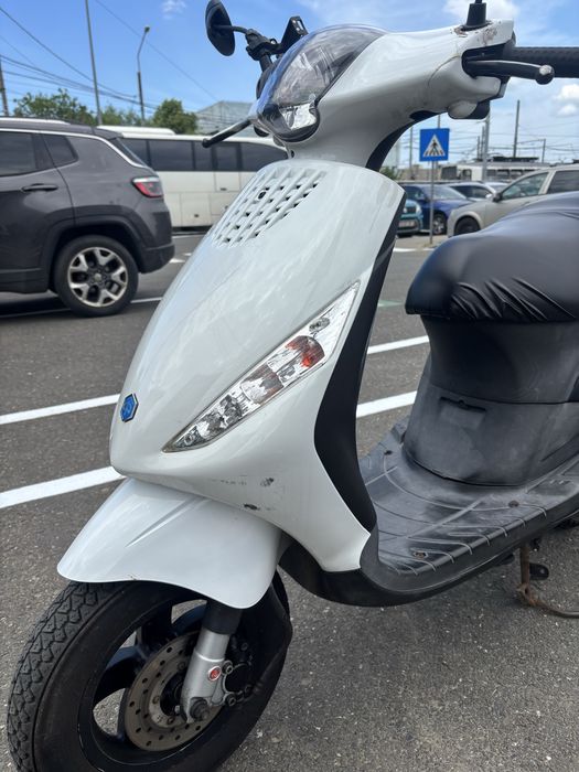 Scuter Piaggio Zip 50 cc, 2 timpi