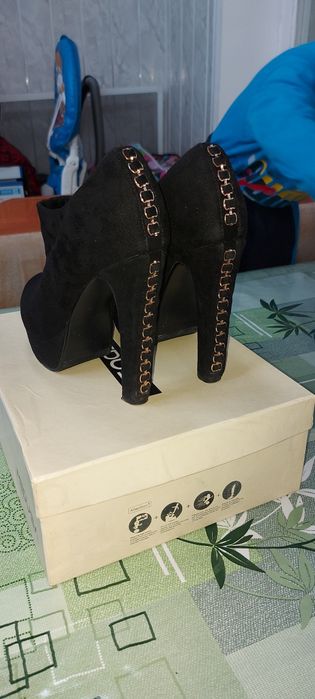 Ботинки! В хорошем состоянии!