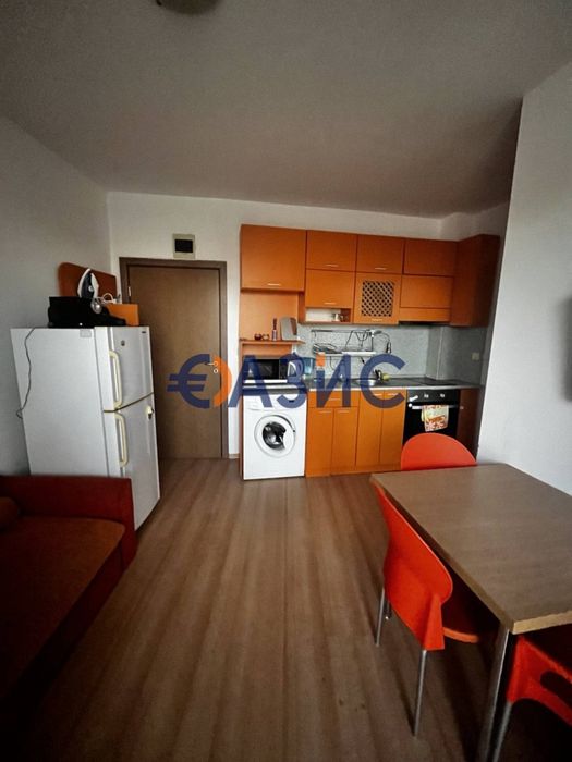 Продава се Двустаен апартамент в к.к. Слънчев бряг - 39 кв.м за 1204 €/кв.м - Снимка #7