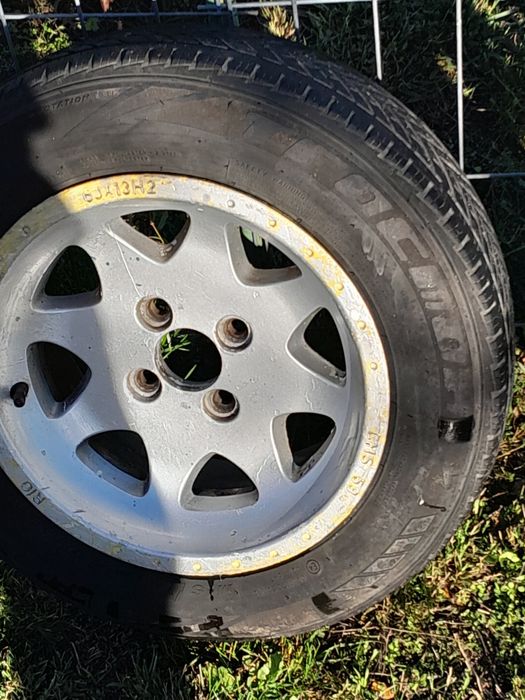 Vând  un set de roti pe 13