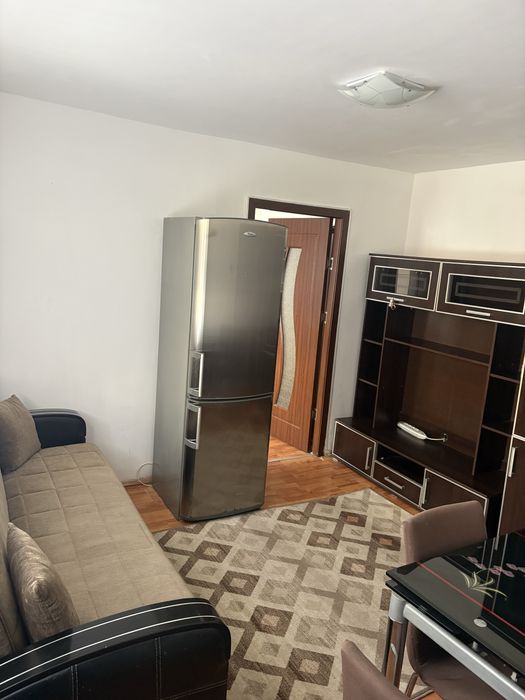 Apartament 2 camere zona 9 Mai