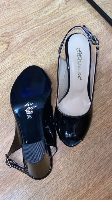 Дамски обувки 36-37 номер на безценица