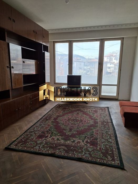 Продажба 3-стаен гр. Шумен - 5-ти полк 83m² - снимка 2