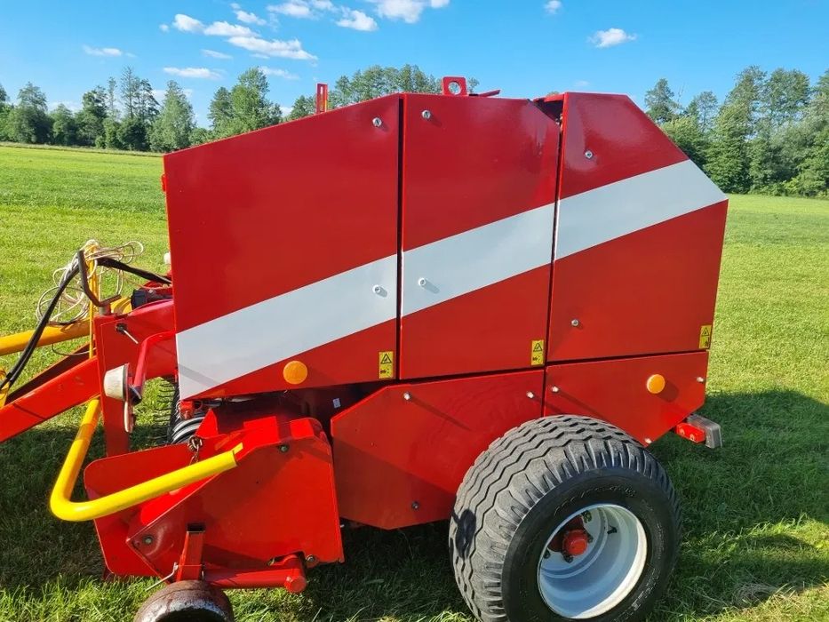 Пресс-подборщик Metal Fach (Польша)