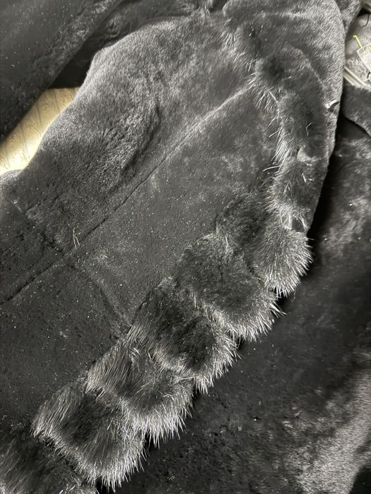 Продам шубу мутоновая с вставками норки
