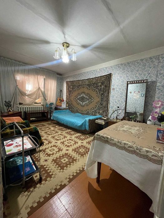 Продается 2 х ком кв пос Улугбек М,Улугбек рн №151 Жамила