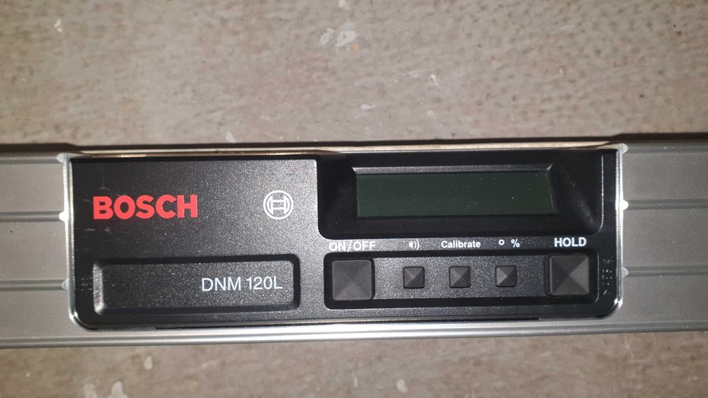 Нивелир BOSCH с дисплей