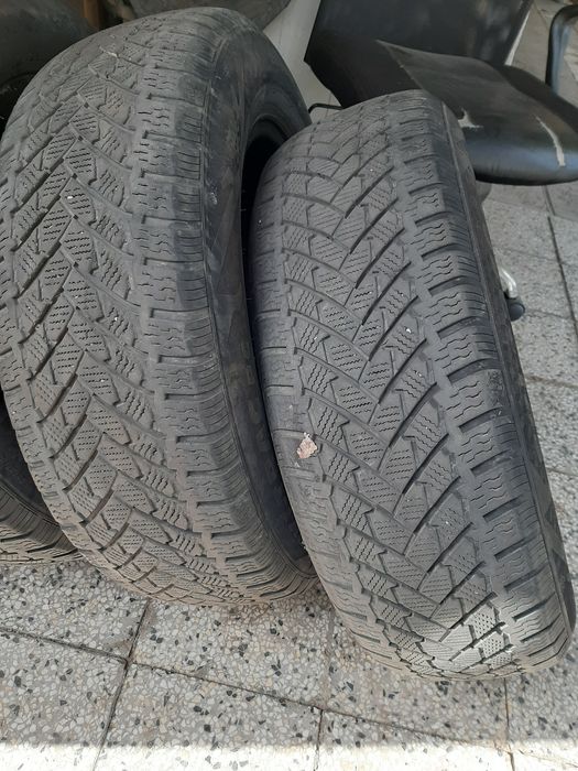 Зимни Гуми 215.65.16