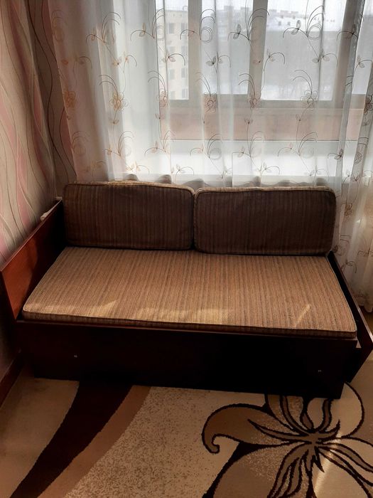 Диван в хорошем состоянии