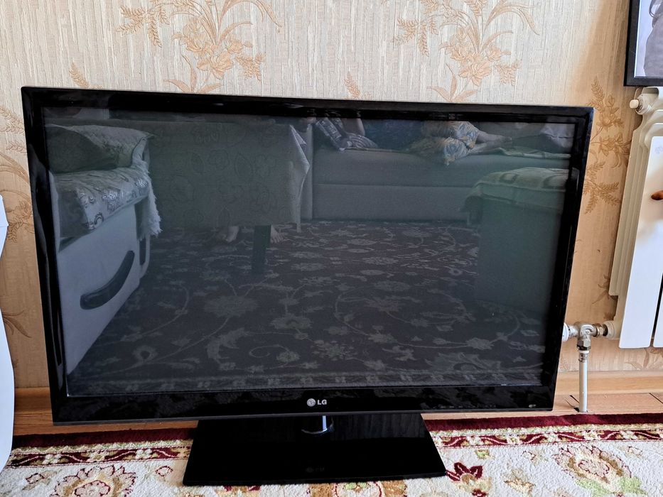 Плазменный телевизор LG