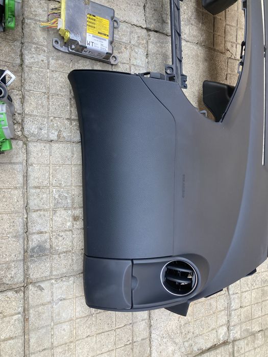 Арматурно табло за тойота ярис/Toyota yaris 09-11г