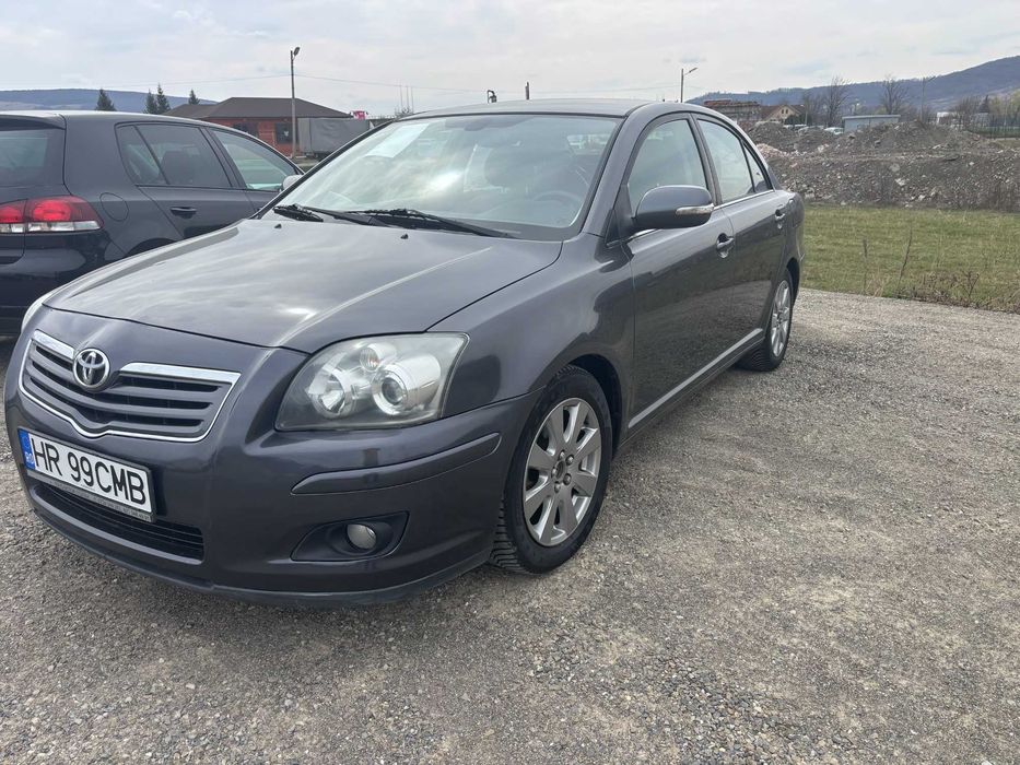 TOYOTA Avensis