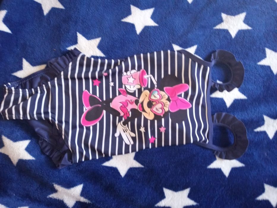 Vând costume de baie 98-104