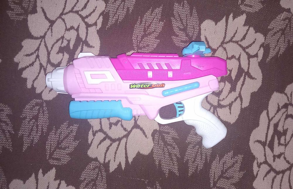 Детски воден пистолет (виж описанието)