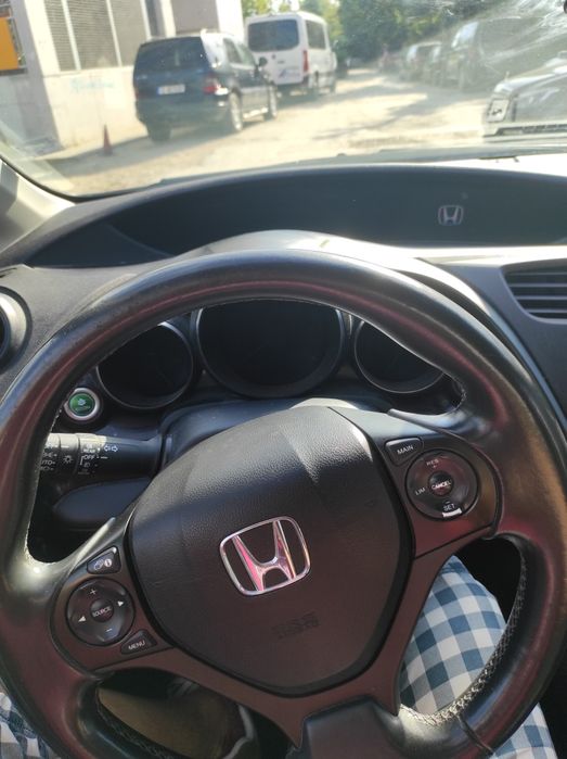 Продавам Honda Civic 2.2 i-DTEC