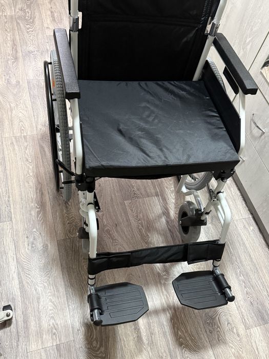 Коляска инвалидная