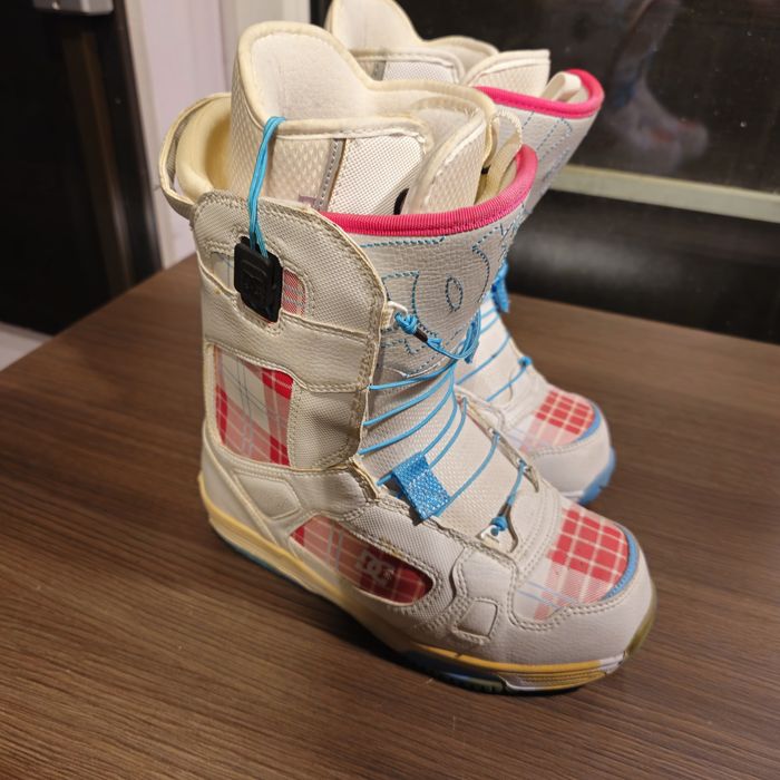 Boots Snowboard DC Siloh Nr.38.5 EU